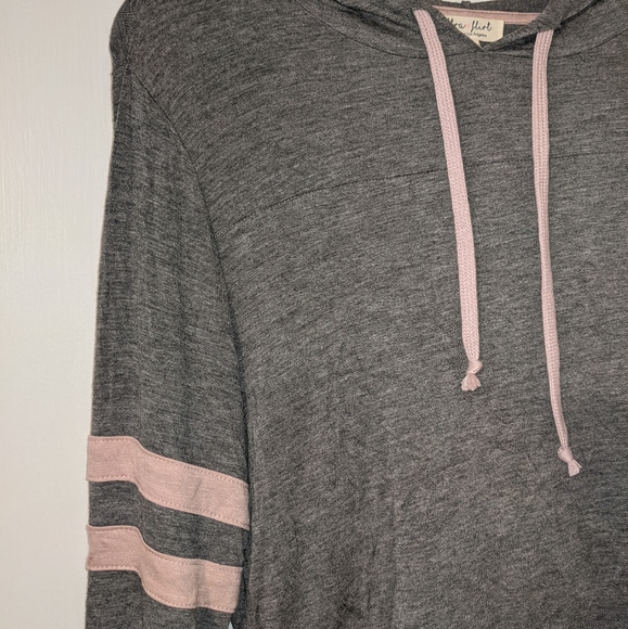 Hoodie Shirt - Picture 2 of 6